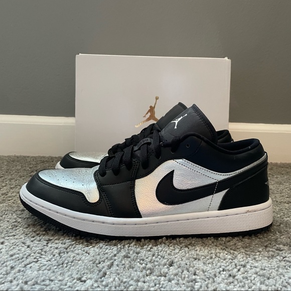 Jordan 1 Low SE Black Metallic Silver Mens 10.5 Women’s 12 main image 9